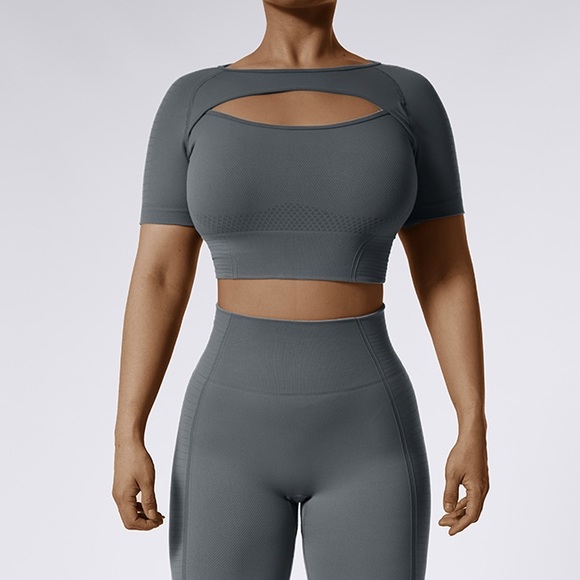 Sport crop top - Picture 7 of 11